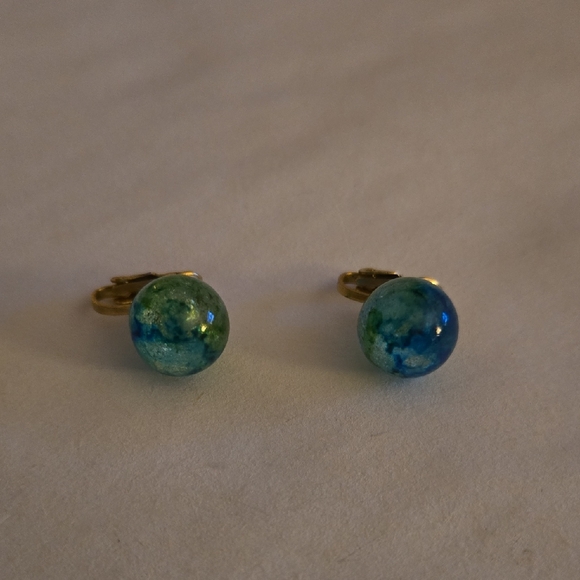Vintage Green and Gold Stud Earrings - Picture 1 of 3